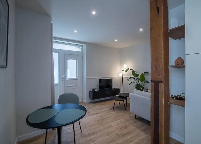 The Adour - Apartment 42 M